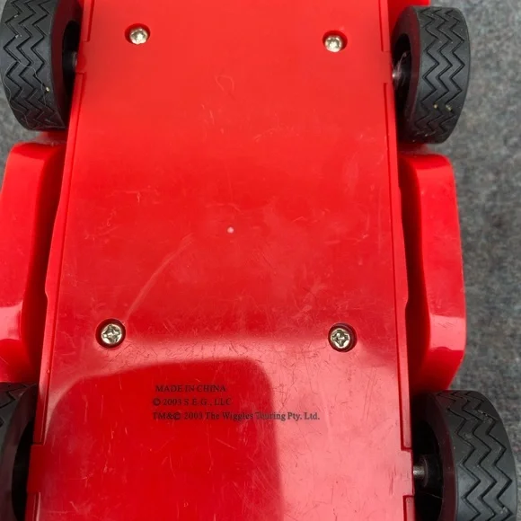 Wiggins Big Red Car Toy - Picture 5 of 10
